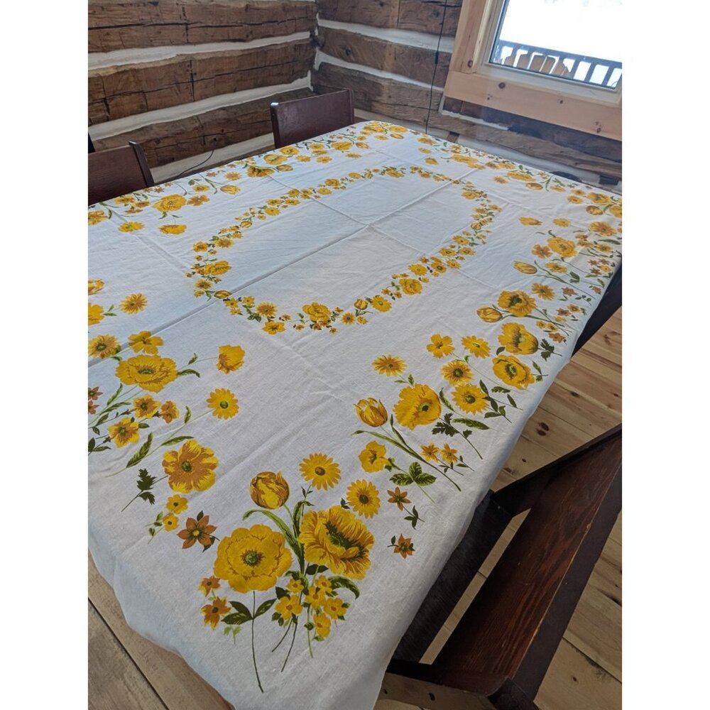 VTG Yellow Floral Tablecloth 47x68 Cotton Farmhouse Retro 60s 70s Cottage Summer
